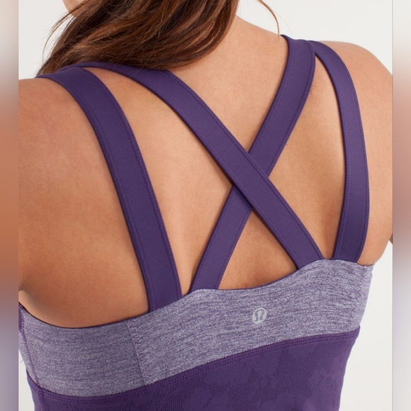 Lululemon Chaturanga Tank in purple womans size Medium - Picture 2 of 9
